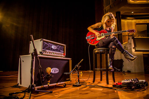 lindsay ell pedalboard